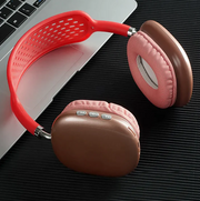 Auriculares Bluetooth rojos con micrófono