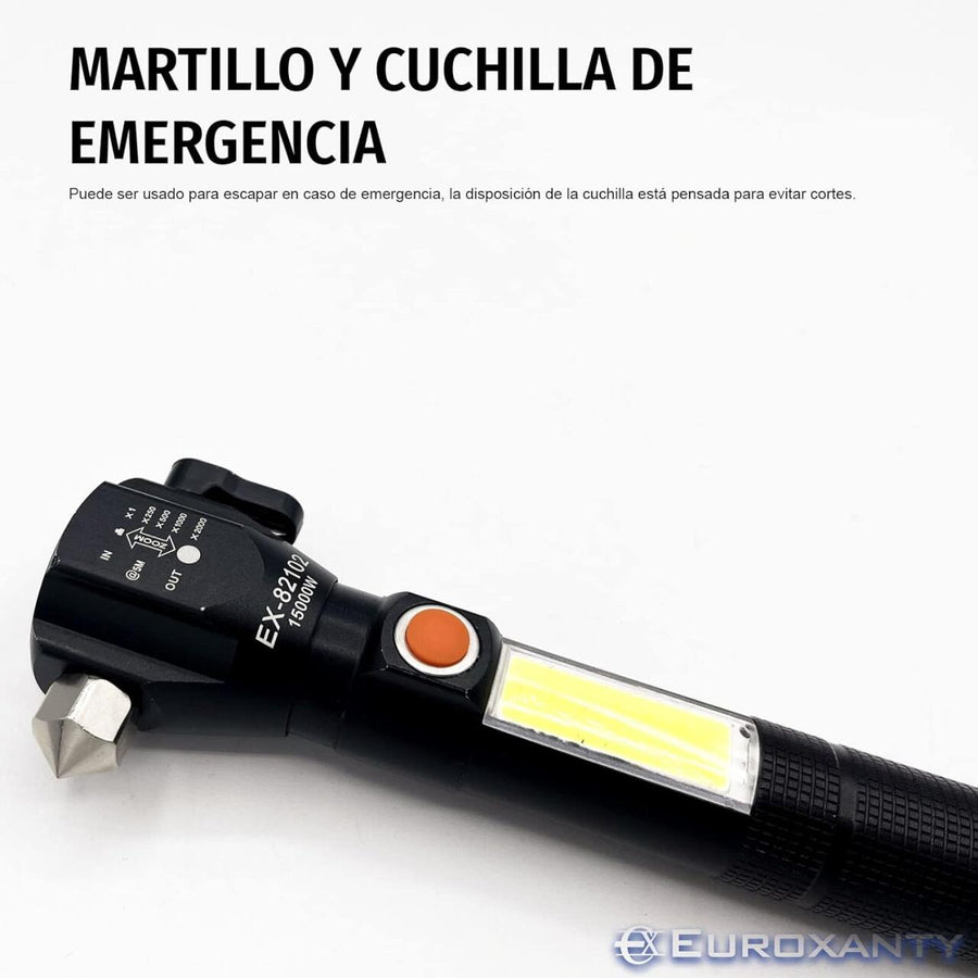 Linterna táctica LED potente y compacta