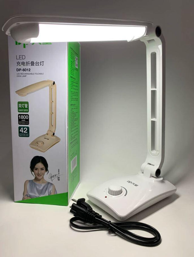 Lámpara de escritorio LED recargable