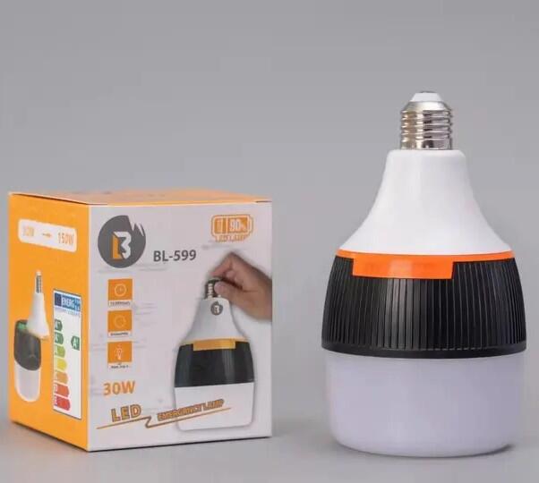 Bombilla recargable con sensor de mano y agua
