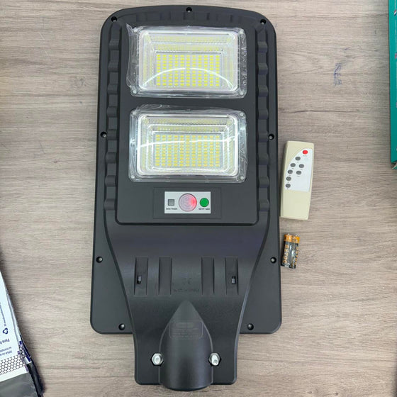 Lámpara solar grande con mando | ViamoMas