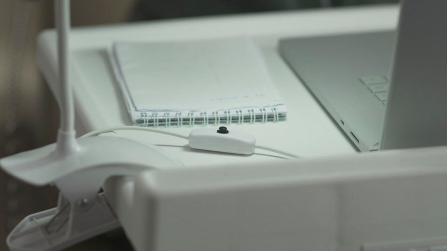 Lámpara LED con Pinza USB 360º