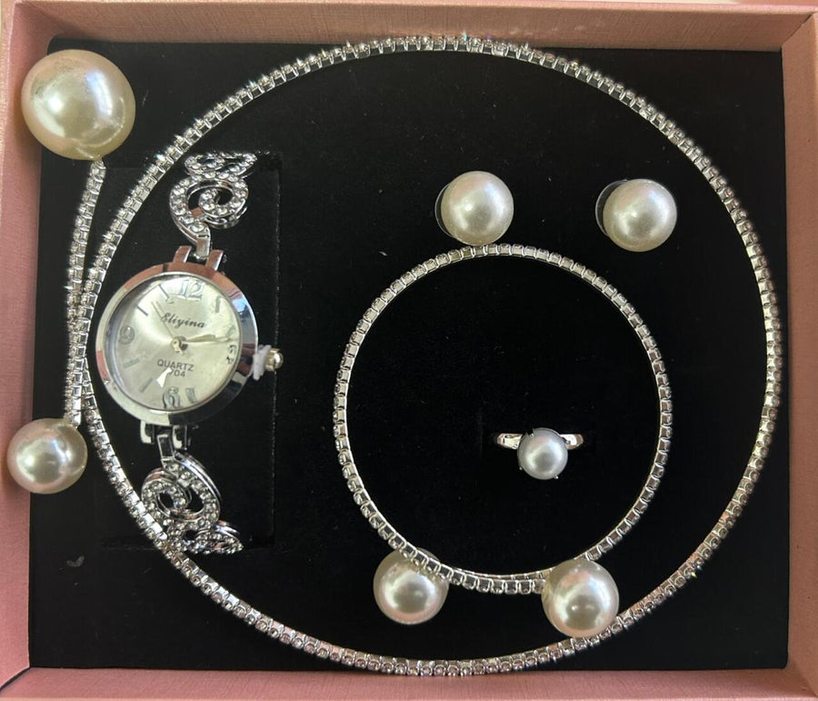 Conjunto joyas plateado con perlas