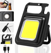 Mini linterna LED COB compacta y potente