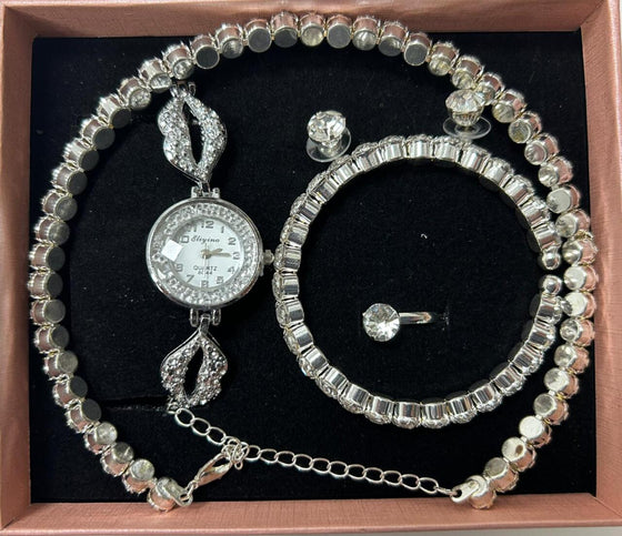 Conjunto de joyas plateado aleatorio