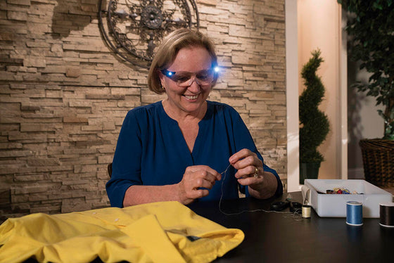 Gafas de aumento con luz LED | ViamoMas